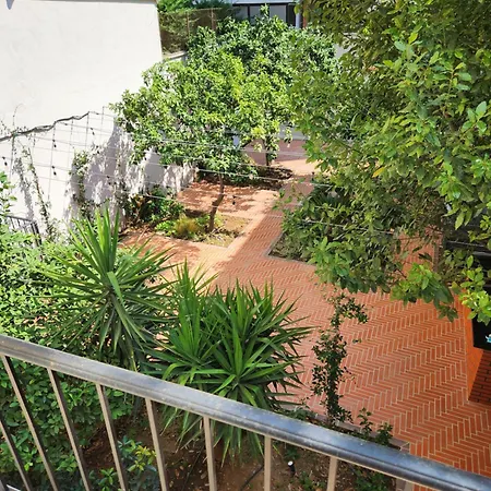 Appartement Small Boutique & Garden