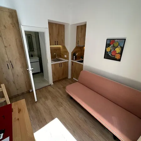 Small Boutique & Garden *