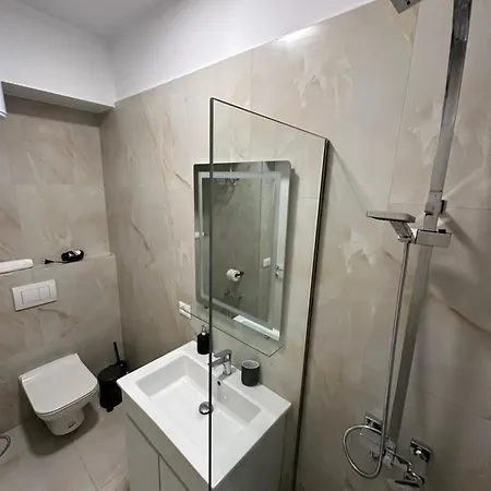 Small Boutique & Garden