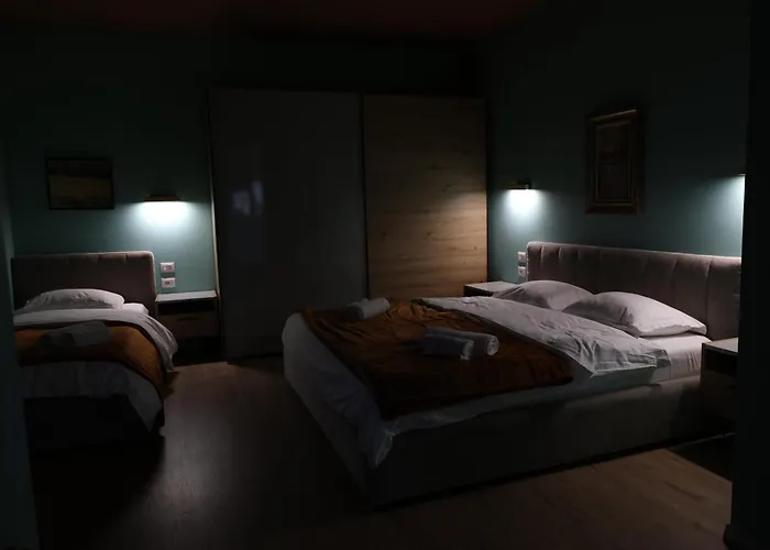 Small Boutique & Garden Apartament *