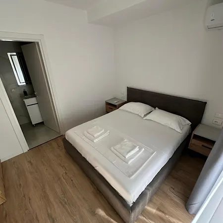 Small Boutique & Garden Tirana