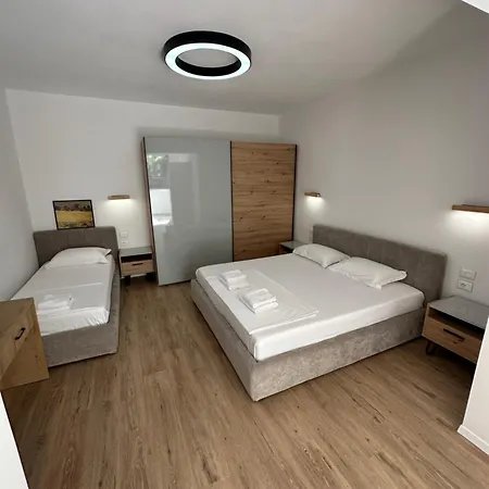 Small Boutique & Garden