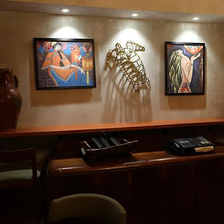 Small Boutique & Garden *