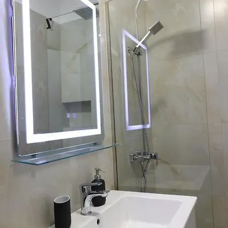 Small Boutique & Garden *