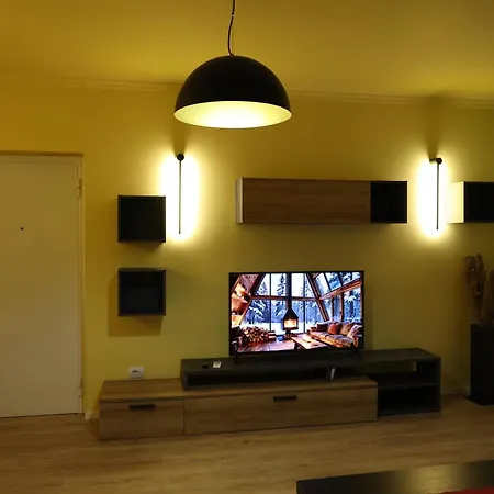 Small Boutique & Garden * Τίρανα