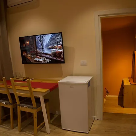 Small Boutique & Garden Apartman