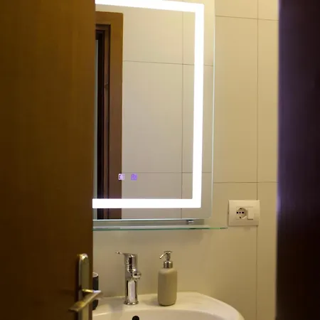 Small Boutique & Garden * Τίρανα