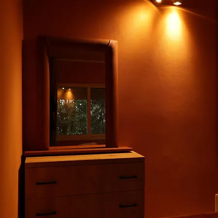 Διαμέρισμα Small Boutique & Garden