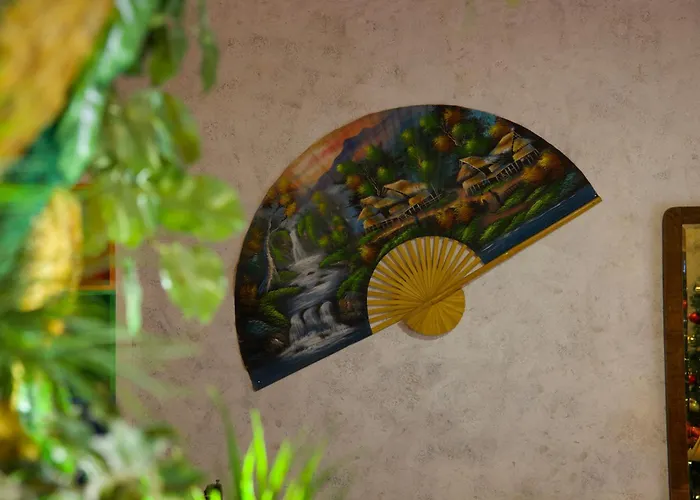 Small Boutique & Garden 地拉那