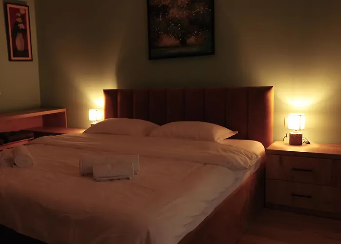 Small Boutique & Garden 公寓 地拉那